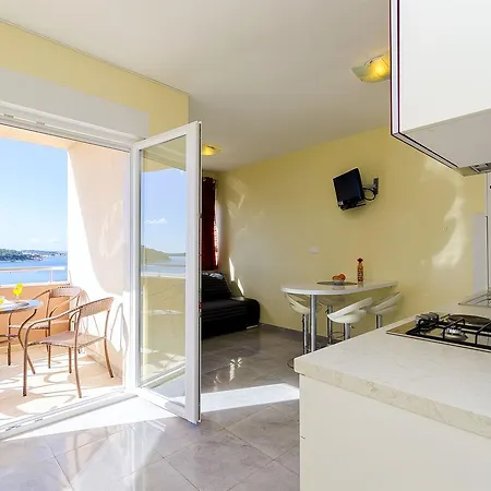 Apartments Smilje Rogoznica (Sibenik-Knin)