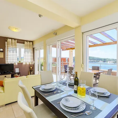 Apartments Smilje Rogoznica (Sibenik-Knin)