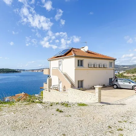 Apartments Smilje *