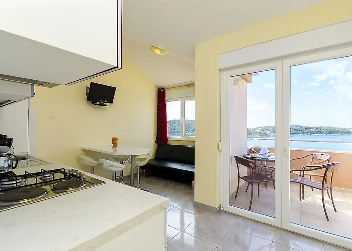 Smilje רוגוזניצה