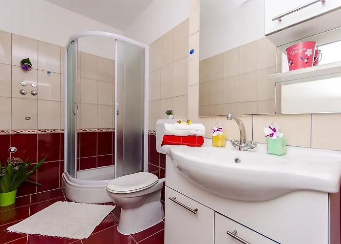 Smilje * רוגוזניצה