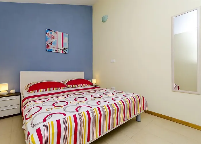 Smilje רוגוזניצה